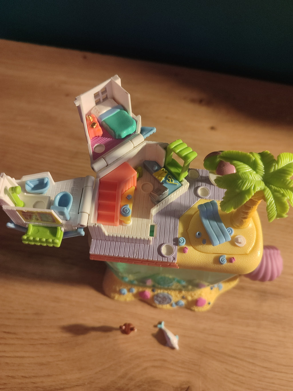 polly pocket dolphin island 1996
